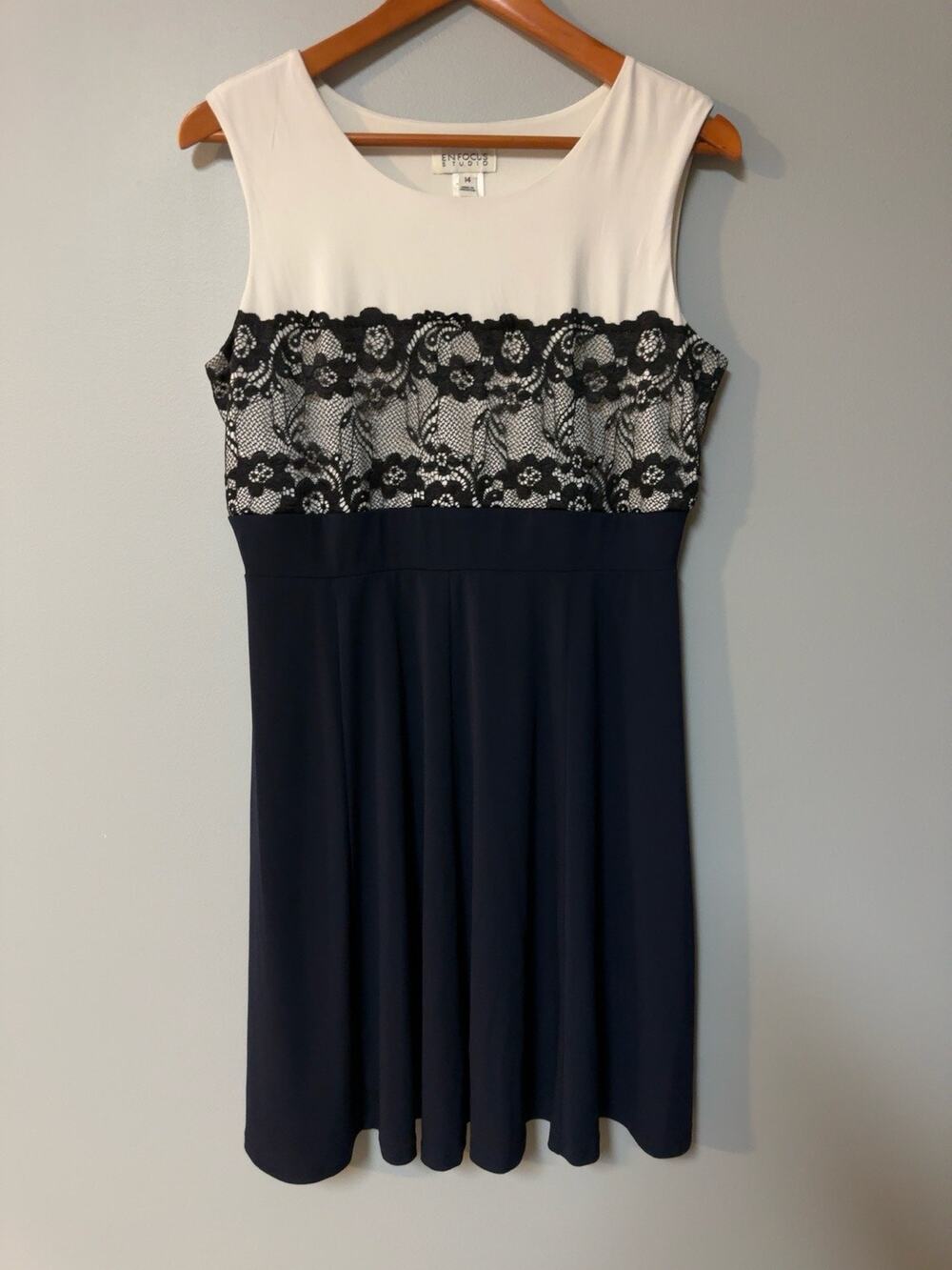 En Focus Studio Dress Womens 14 Navy White Lace Fit Flare Sleeveless Career
